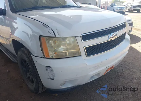 2008 Chevrolet Tahoe Lt z USA, uszkodzony, nr VIN 1GNFK130X8J141368